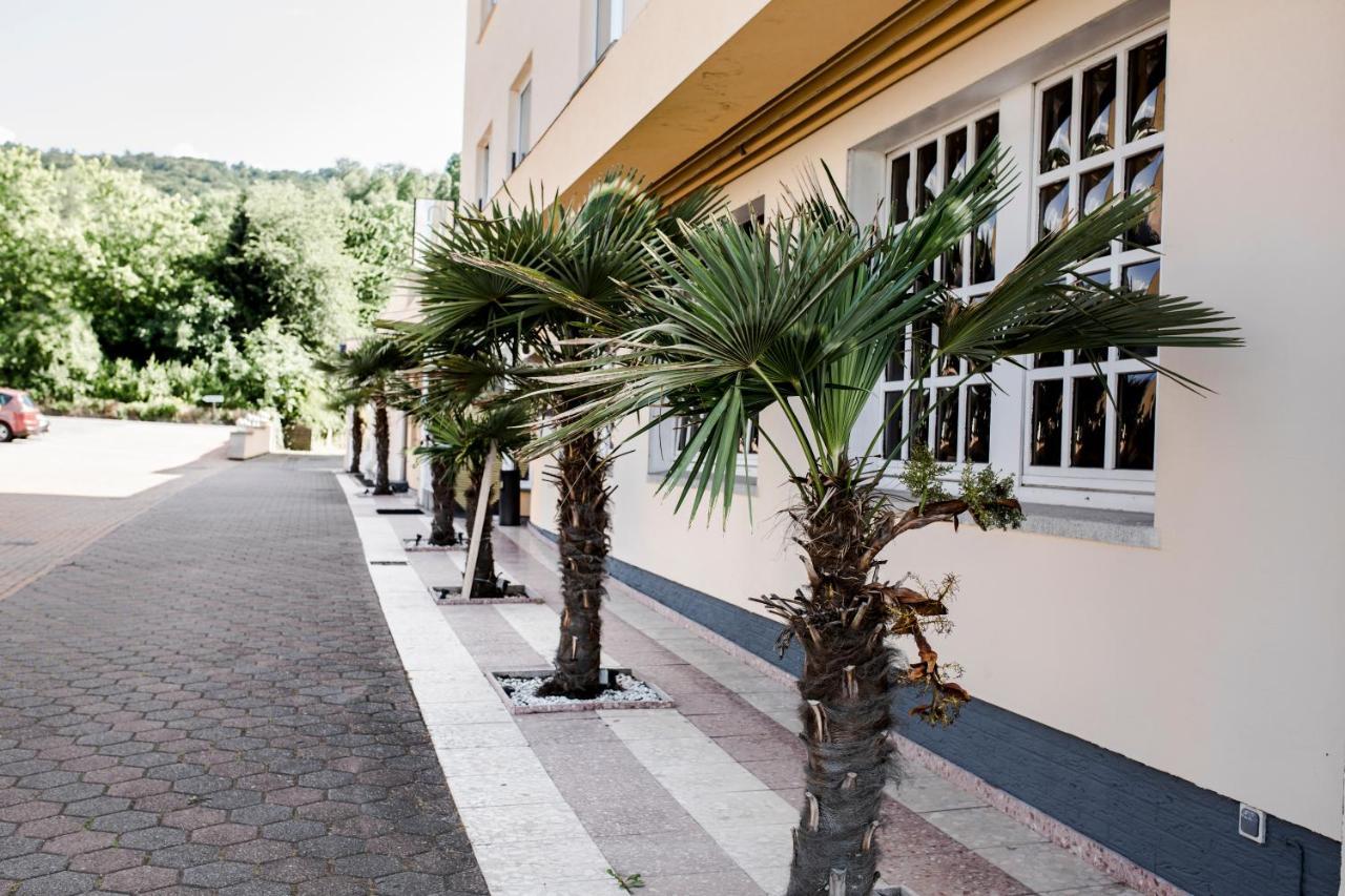 Bach Hotel Porta Westfalica Esterno foto